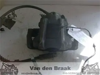 BMW 1 serie F20 116D 1.6 2011-2015 Remklauw links voorzijde