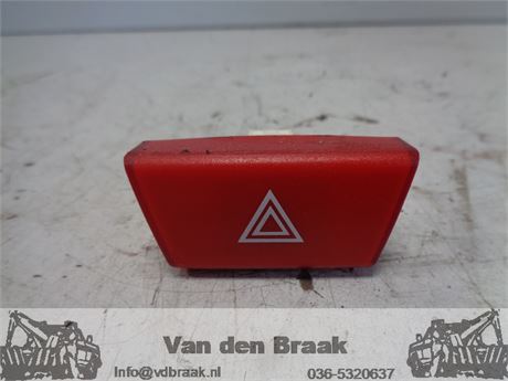 Peugeot 107 2005-2014 Alarmlichtschakelaar