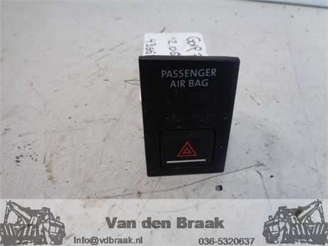 Volkswagen Golf 2012-2020 Alarmlichtschakelaar