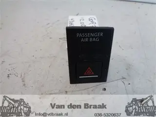 Volkswagen Golf 2012-2020 Alarmlichtschakelaar