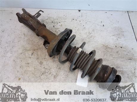 Opel Astra 1.4 16V Turbo 2009-2015 Veerpoot links voor