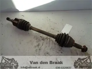 Ford Fiesta 1.3 2002-2008 Aandrijfas links