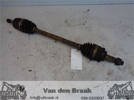 Suzuki Swift 1.3 2005-2010 Aandrijfas links voor