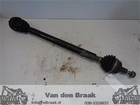 Volkswagen Golf 1.4 16V 1997-2003 Aandrijfas rechts