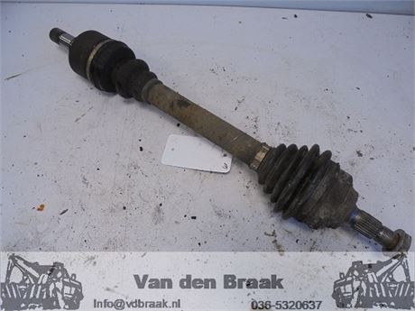 Citroen C4 1.6 HDi 2004-2008 Aandrijfas links voor