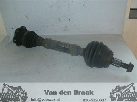 Volkswagen New Beetle 1.8T 20V 1998-2005 Aandrijfas links