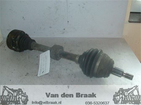 Volkswagen New Beetle 2.0 1998-2005 Aandrijfas links