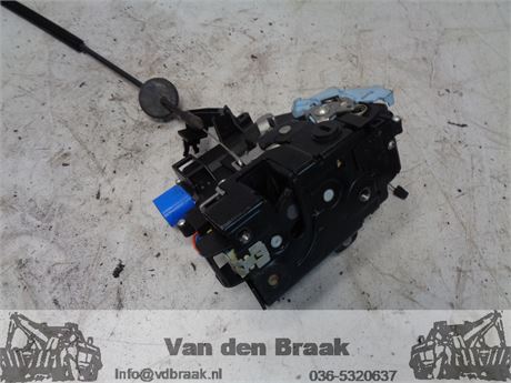 Volkswagen Golf 2003-2008 Deurslot rechts achter