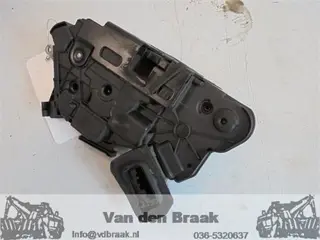 Volkswagen Polo 6R 5 drs. 2009-2014  Deurslot linksvoor