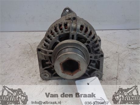 Renault (Grand) Scenic 1.6 16V 2003-2006 Dynamo