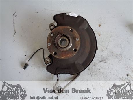 Suzuki Swift 1.3 2005-2010 Fusee links voor