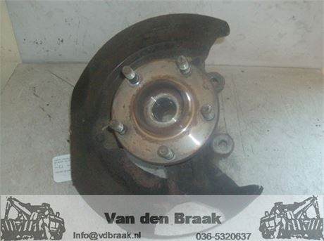 Mazda 3 1.6 16V 2003-2006 Fusee rechts voor