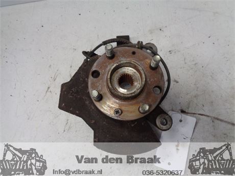 Chevrolet Spark 1.0 16V 2010-2015 Fusee rechts voor