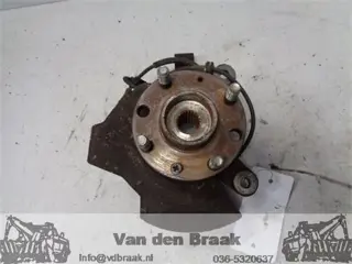 Chevrolet Spark 1.0 16V 2010-2015 Fusee rechts voor