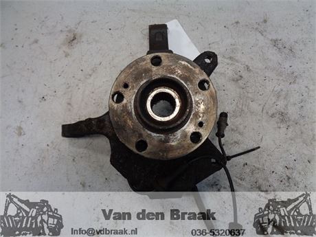 Renault Espace 2.0 16V Turbo 2002-2006 Fusee rechts voor