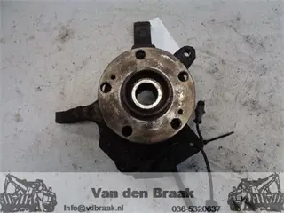 Renault Espace 2.0 16V Turbo 2002-2006 Fusee rechts voor