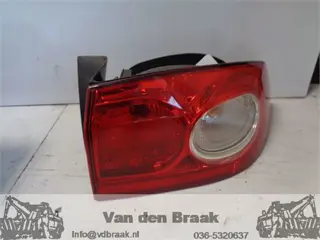 Renault Laguna 5 deurs Hatchback 2005-2007 Achterlicht rechts buitenzijde