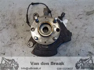 Chevrolet Aveo 1.4 16V 2006-2011 Fusee links voor