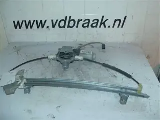 Nissan Almera 5 drs 2000-2002 Elec. raammechaniek links voor