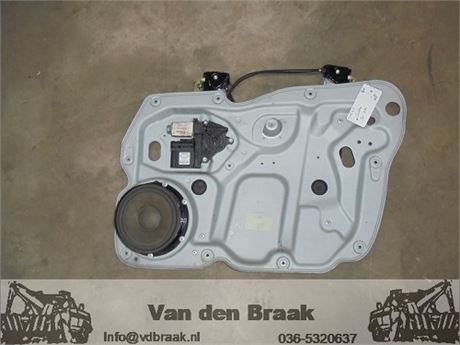 Volkswagen Caddy 2004-2010 Raammechaniek rechts electrisch
