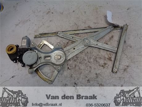 Toyota Corolla Verso 2004-2007 Elec. raammech. rechtsachter