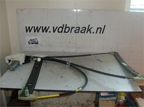 Audi A1 2010-2015 Raammechaniek rechts voor electrisch
