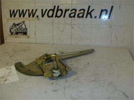 Suzuki Alto 5 drs 2002-2006 Raammechaniek rechts achter