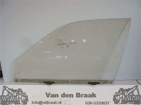 Daihatsu Valera 1995-2000 Portierruit links voor