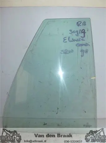 Mercedes Benz S210 1996-2003 Driehoekraam rechts achter