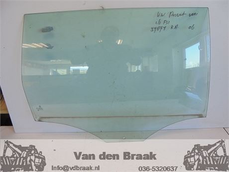 Volkswagen Passat Variant 2005-2010 Portierruit rechtsachter