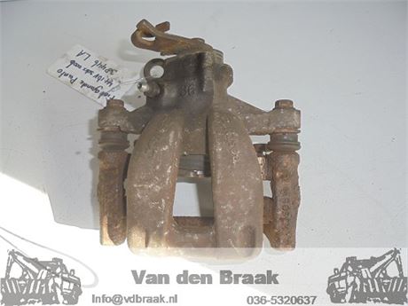 Fiat Grande Punto 1.9 JTd 2006-2008 Remklauw links achter