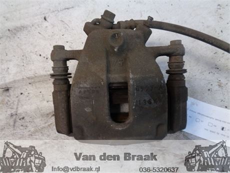 Opel Agila  1.2 2008-2015 Remklauw links voor