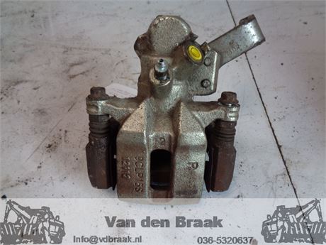 Suzuki Swift 2005-2010 Remklauw rechts achter