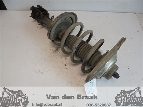 Citroen Jumpy 1.6 HDi 2007-2016 Veerpoot links voor