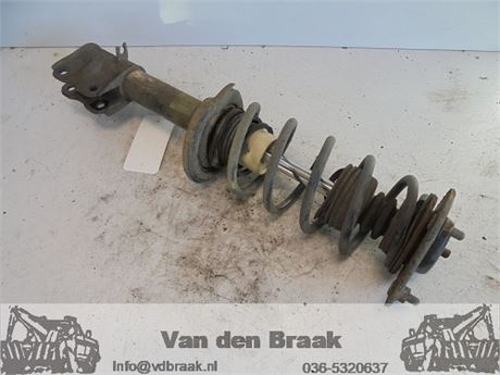 Mitsubishi Colt 1.1 12V 2004-2008 Veerpoot rechts voor