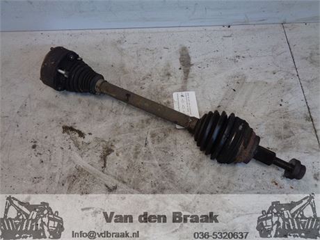 Volkswagen Golf 2.0 16V FSi 2003-2008 Aandrijfas links