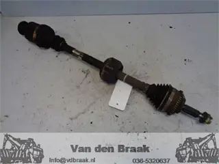 Renault Clio 1.2 16V 2003-2005 Aandrijfas rechts voor