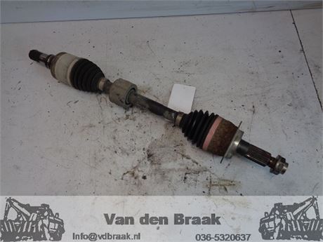Suzuki SX4 1.6 16V VVT 2006-2010 Aandrijfas links voor
