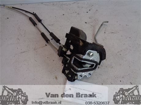 Kia Picanto 5 drs 2011-2017 Deurslot met cv rechts voor