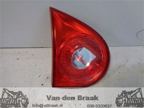 Volkswagen Golf Hatchback 2003-2008 Achterlicht links binnenzijde
