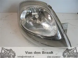 Opel Vivaro 2001-2006 Koplamp rechts