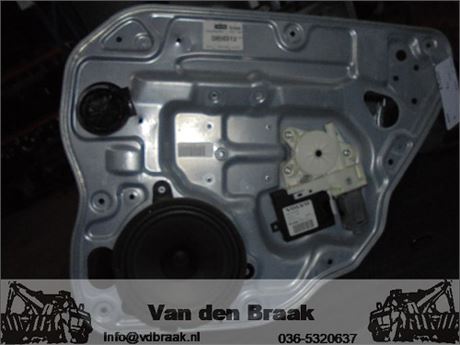 Volvo V50 2004-2012 Elec. raammechaniek rechts achter