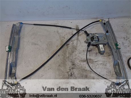 Renault Clio III 3 deurs 2005-2012 Elec raammechaniek rechts