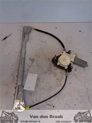 Renault Clio II 5 deurs 2001-2012 Elec raammechaniek rechtsvoor