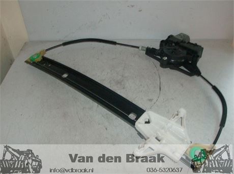 Skoda Octavia 2013-2017 Elec raammechaniek rechts achter