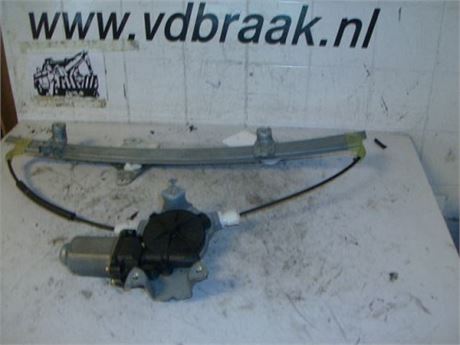 Nissan Almera 5 drs 2002-2007 Elec raammechaniek rechts voor