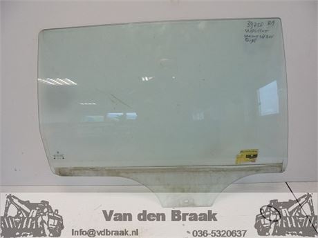 Volkswagen Passat Variant 1997-2005 Portierraam rechtsachter