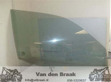 Nissan Primera 5drs 1996-2002 Rechts voor portierruit