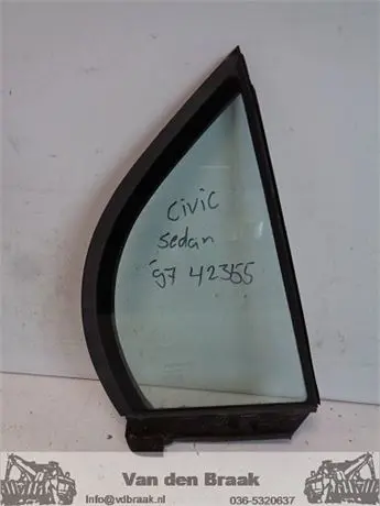 Honda Civic Sedan 1995-2001 Driehoekruit rechts achter