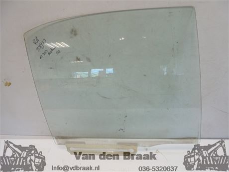 Mazda 323S (Sedan) 1998-2003 Portierraam rechts achter